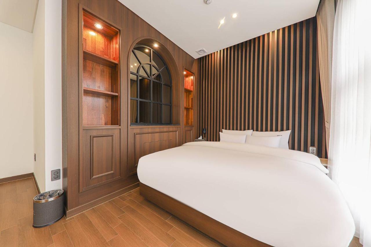 Hotel Demer موكبو المظهر الخارجي الصورة