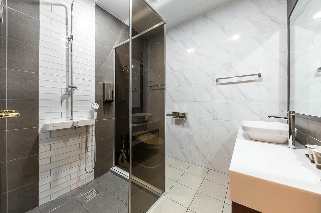 Hotel Demer موكبو المظهر الخارجي الصورة
