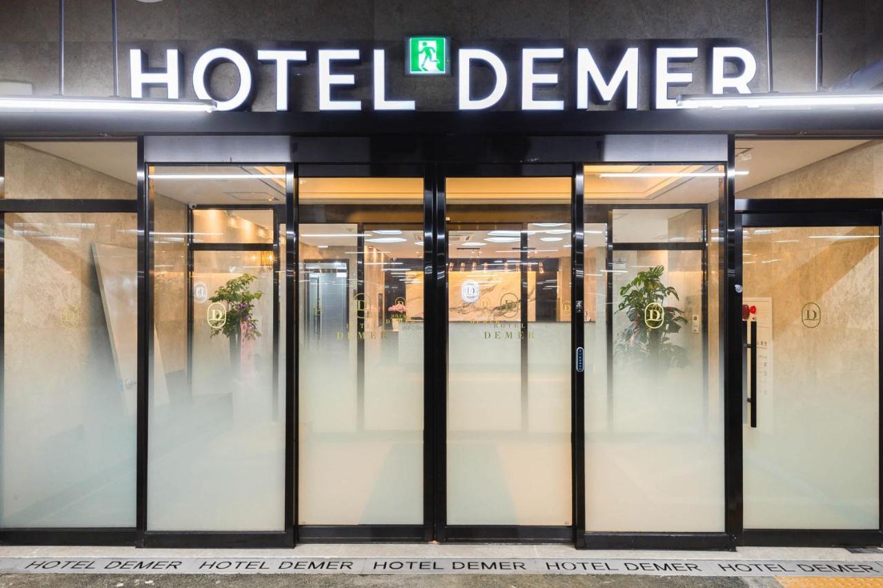 Hotel Demer موكبو المظهر الخارجي الصورة
