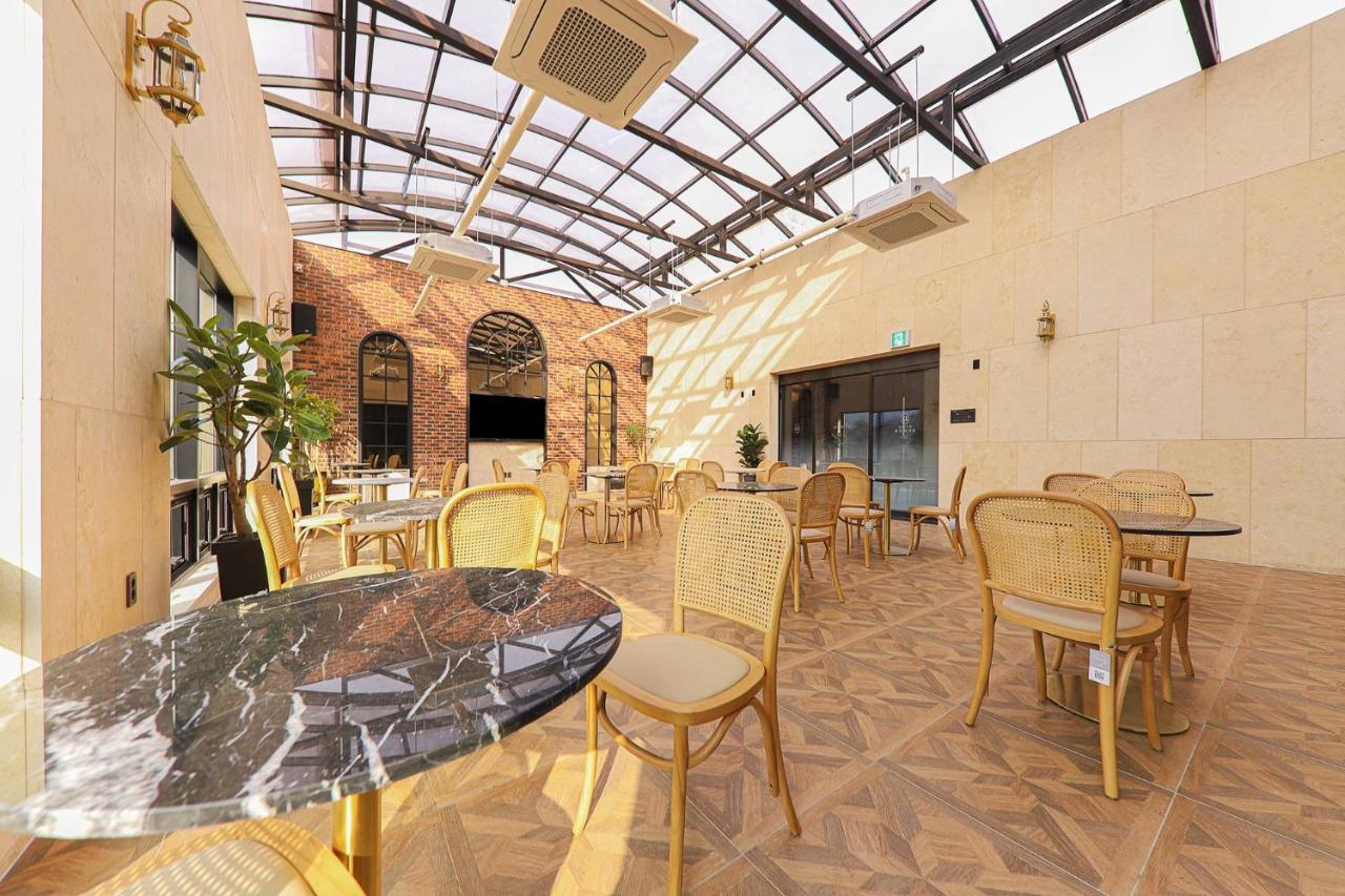Hotel Demer موكبو المظهر الخارجي الصورة